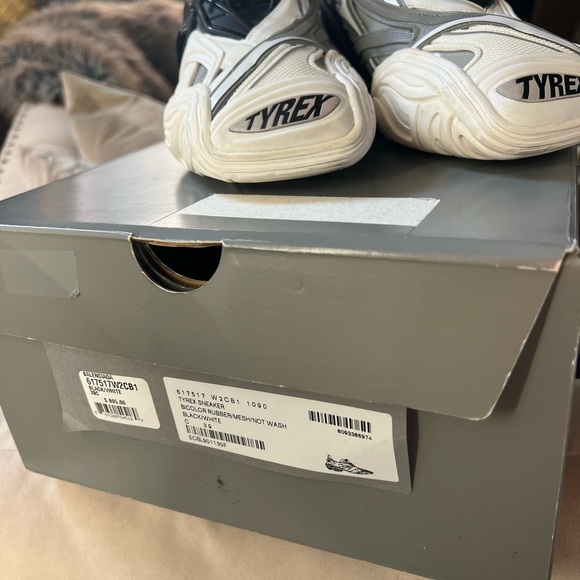 Balenciaga designer women tennis shoes size 39 - Picture 7 of 7